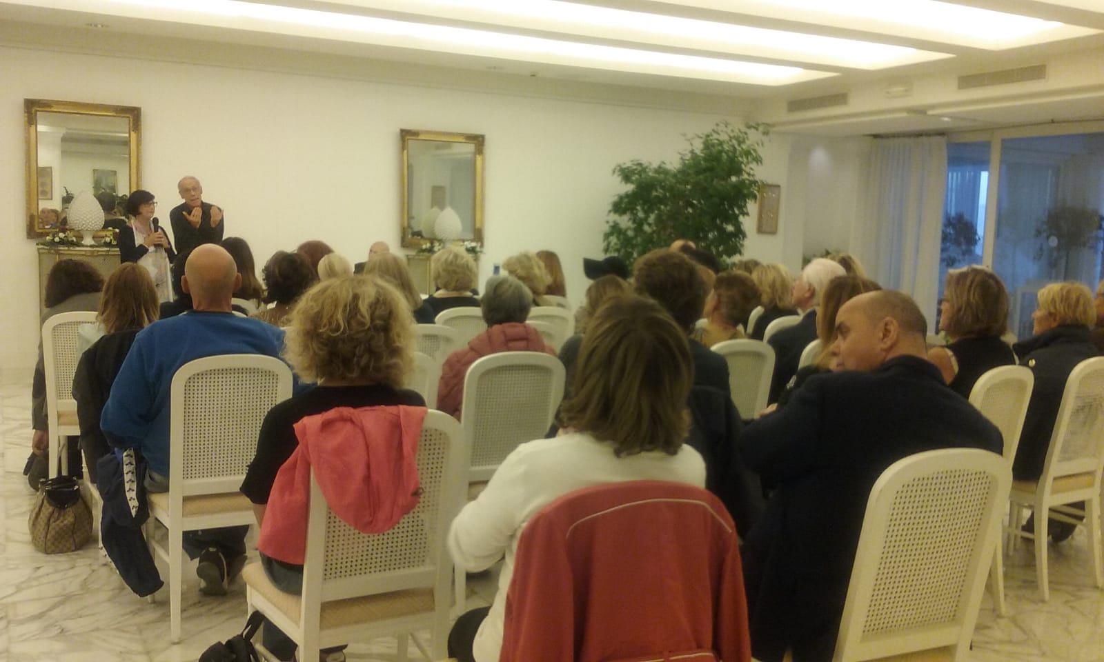 PHOTO 2018 10 30 17 06 08